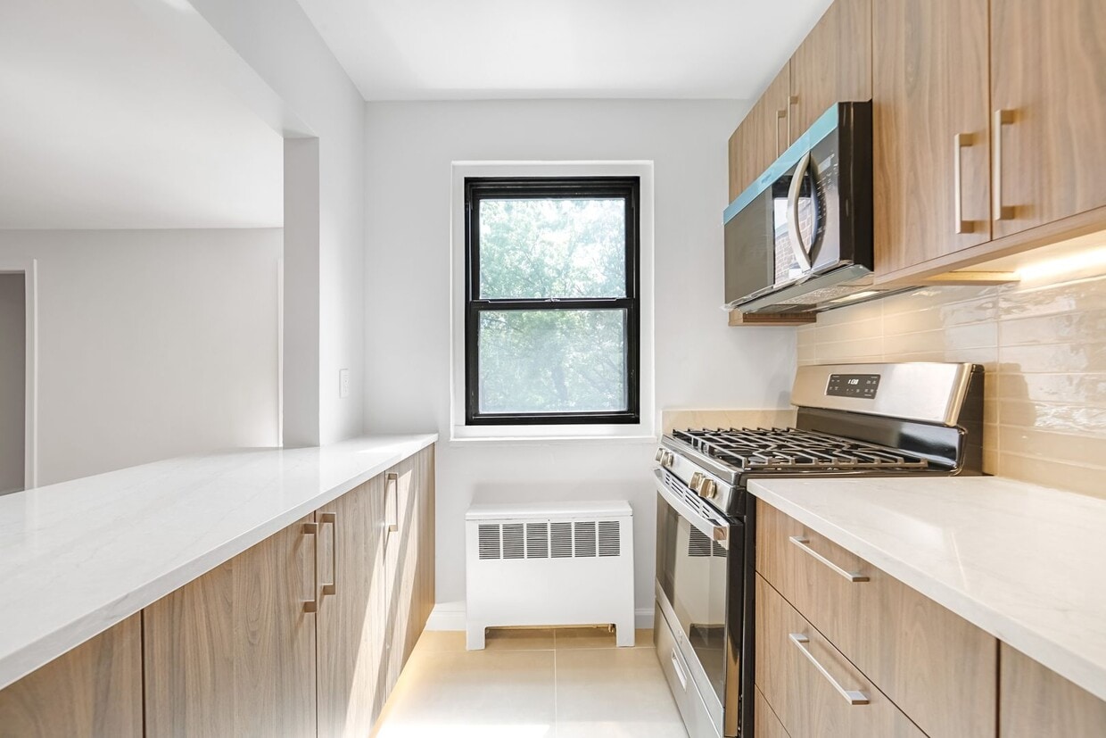 Primary Photo - Hudson Terrace E14