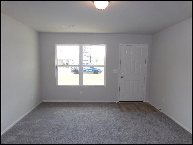 Building Photo - 10 Wisteria Dr