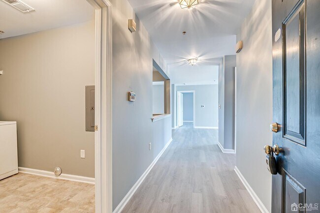 Foto del edificio - 914 Cedar Ct
