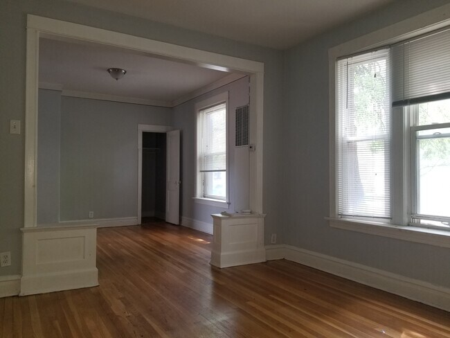 Foto del edificio - 2952 W Altgeld St