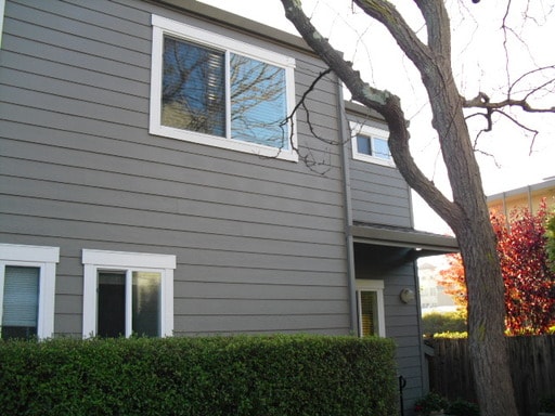 Building Photo - 40 Locust Ave