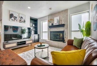 Building Photo - 3107 Cherry Creek Dr