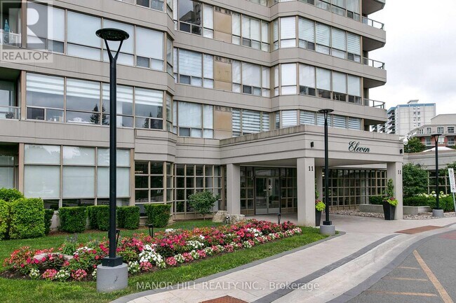 Photo du bâtiment - 11 Townsgate Dr