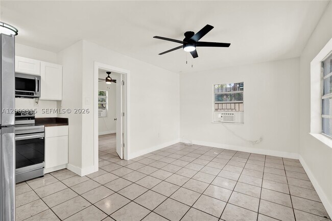 Foto del edificio - 105 NW 7th St