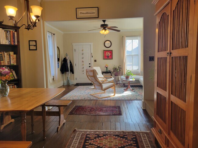 Foto del edificio - 420 St John St