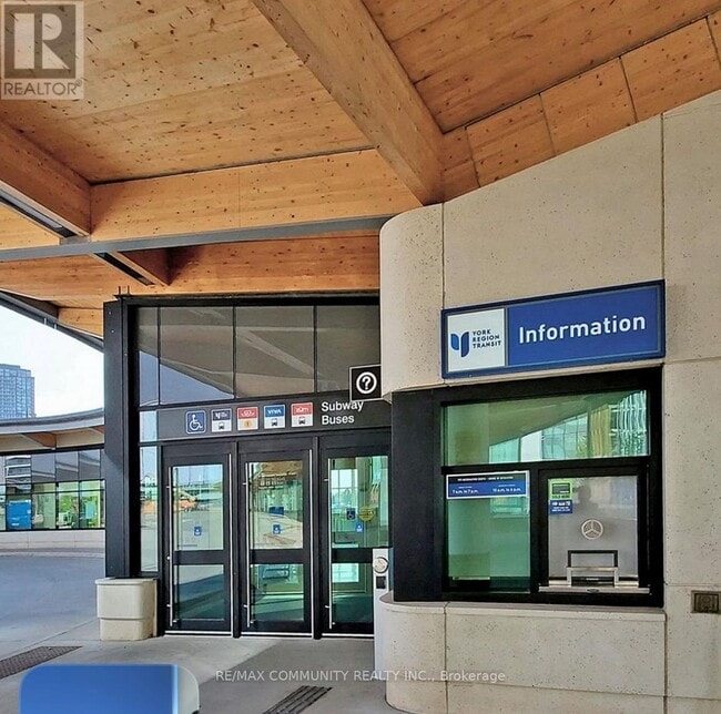 Photo du bâtiment - 7890 Jane St