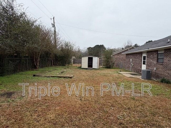 Building Photo - 415 Wildwood Cove