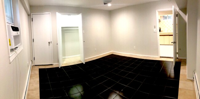 Bedroom - 338 Madison Ave