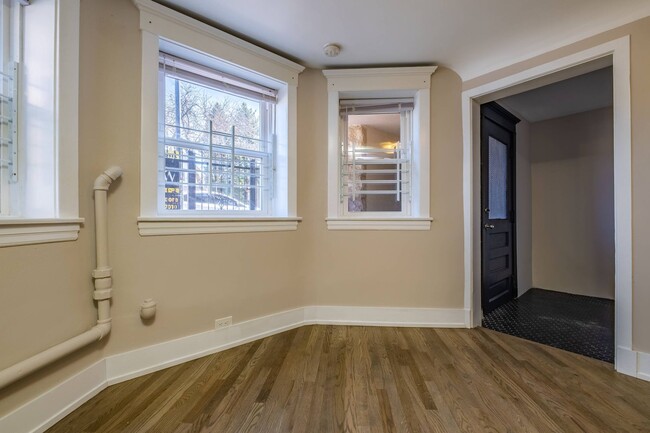 Foto del edificio - BEC Properties Kedzie LLC