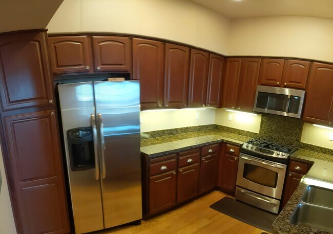 Kitchen with gas range - 88 S Broadway