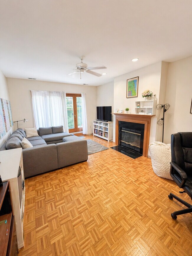 Foto del edificio - 4237 N Kenmore Ave