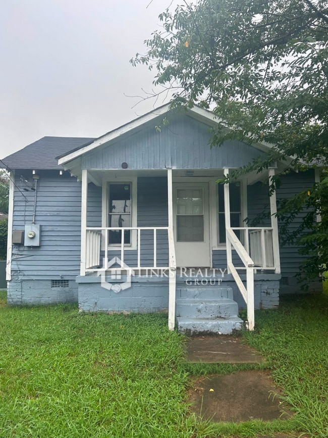 Building Photo - 614 Goldsboro Ave