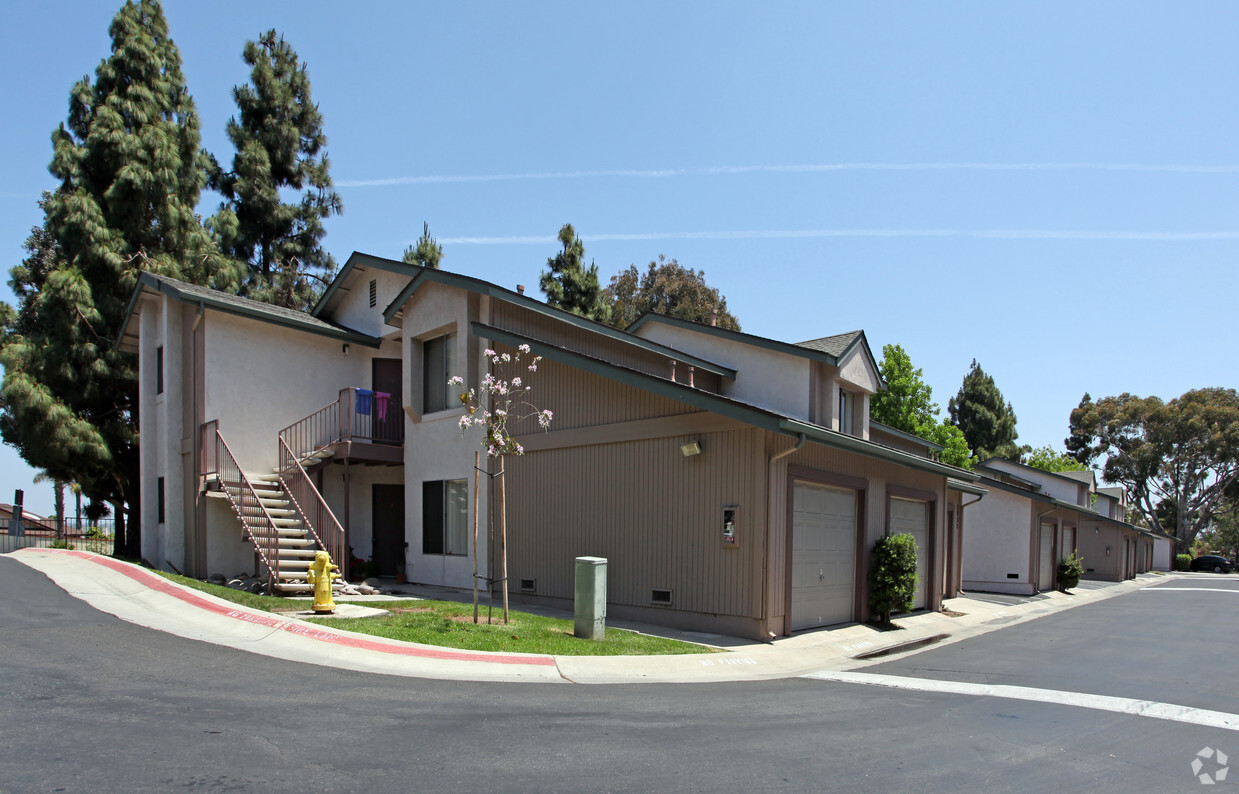 Primary Photo - Palm Terrace Apartments