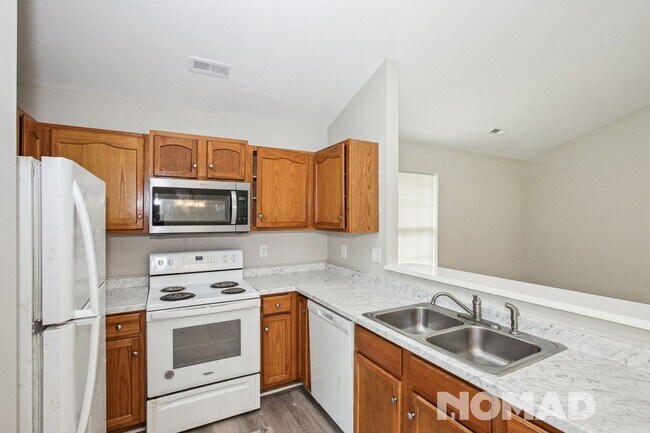 Building Photo - Charming 3BR House in Charlotte
