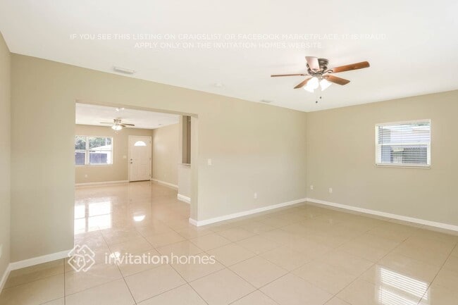 Building Photo - 1429 Regina Dr W