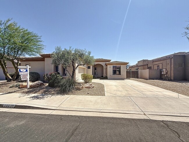 Foto del edificio - 14437 W Lexington Ave