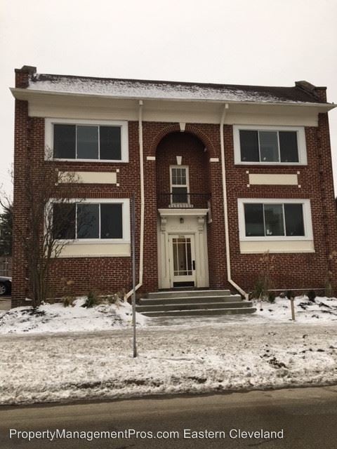 Building Photo - 3186 Euclid Heights Blvd