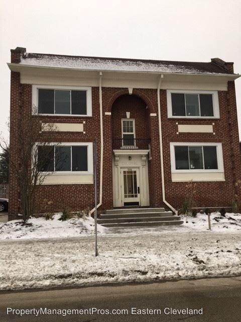 Foto del edificio - 3186 Euclid Heights Blvd