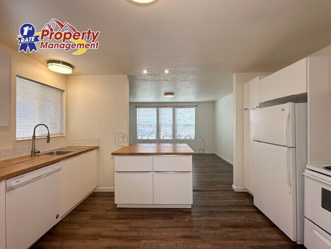 Foto del edificio - 3108 1/2 N 28th St