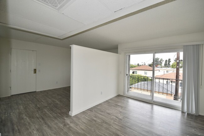 Building Photo - 13800 Sherman Way