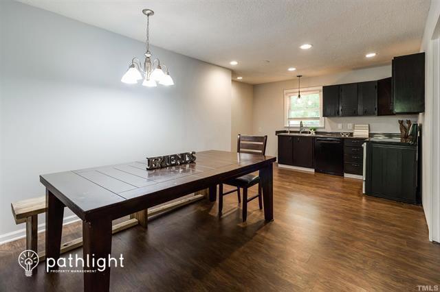 Foto del edificio - 1211 Carpenter Fletcher Road, Durham, NC, ...