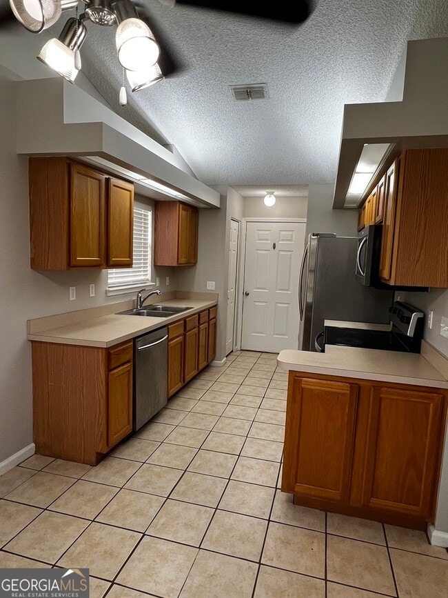 Foto del edificio - 109 Clinton Ct