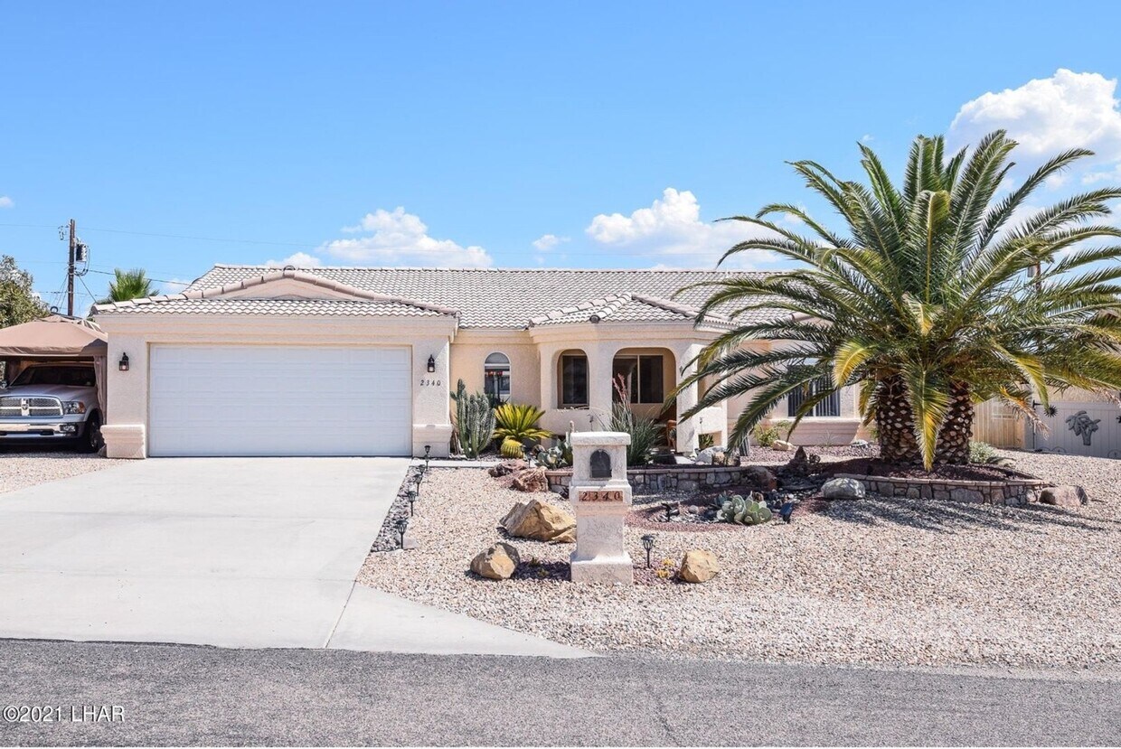Unfurnished Long Term Pool Home House Rental in Lake Havasu City, AZ