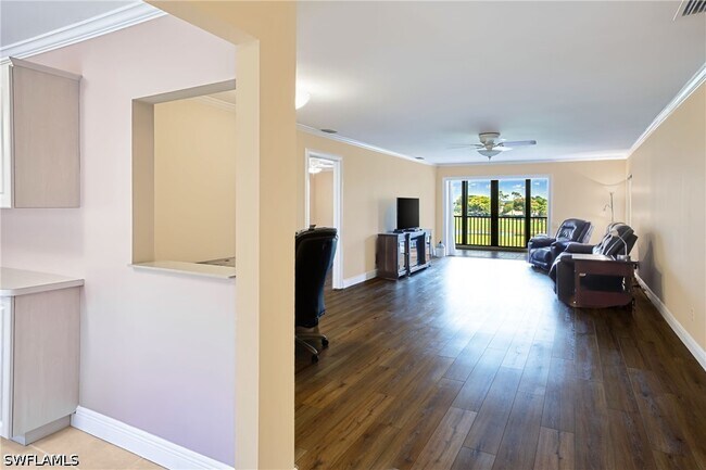Building Photo - 7402 Lake Breeze Dr