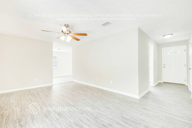 Building Photo - 401 Libra Ln