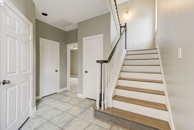 Foto del edificio - 3 bed, 3/1 bath updated townhome in the he...