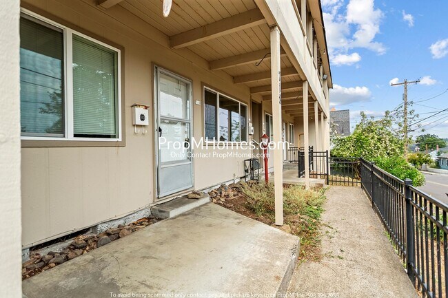 Foto del edificio - Updated Two Bedroom Unit in the Heart of O...