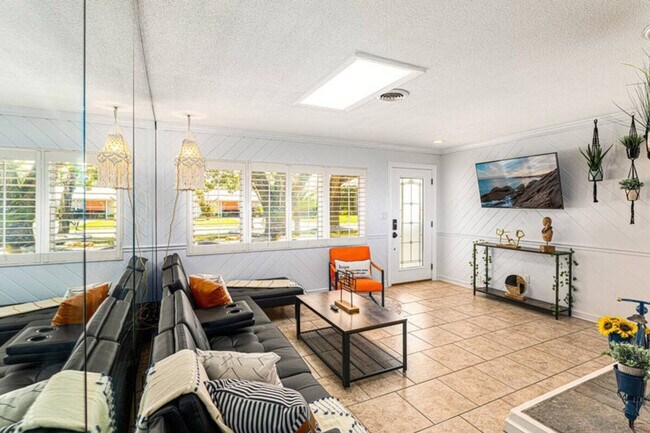 Foto del edificio - 4544 Gilpin Way