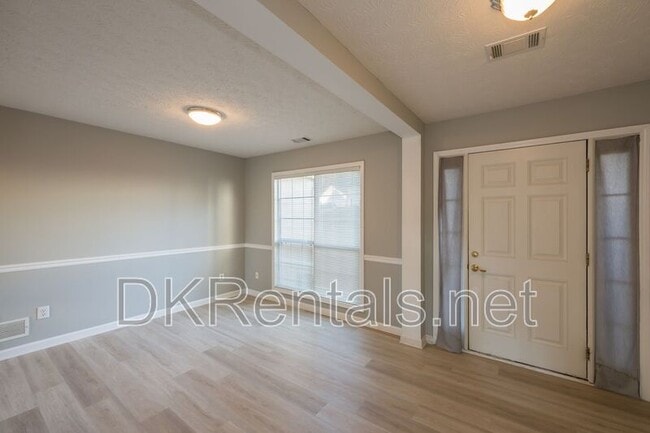 Foto del edificio - 7040 Magnolia Park Ln NW
