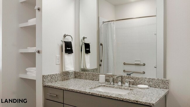 Building Photo - 185 Polaris Pointe