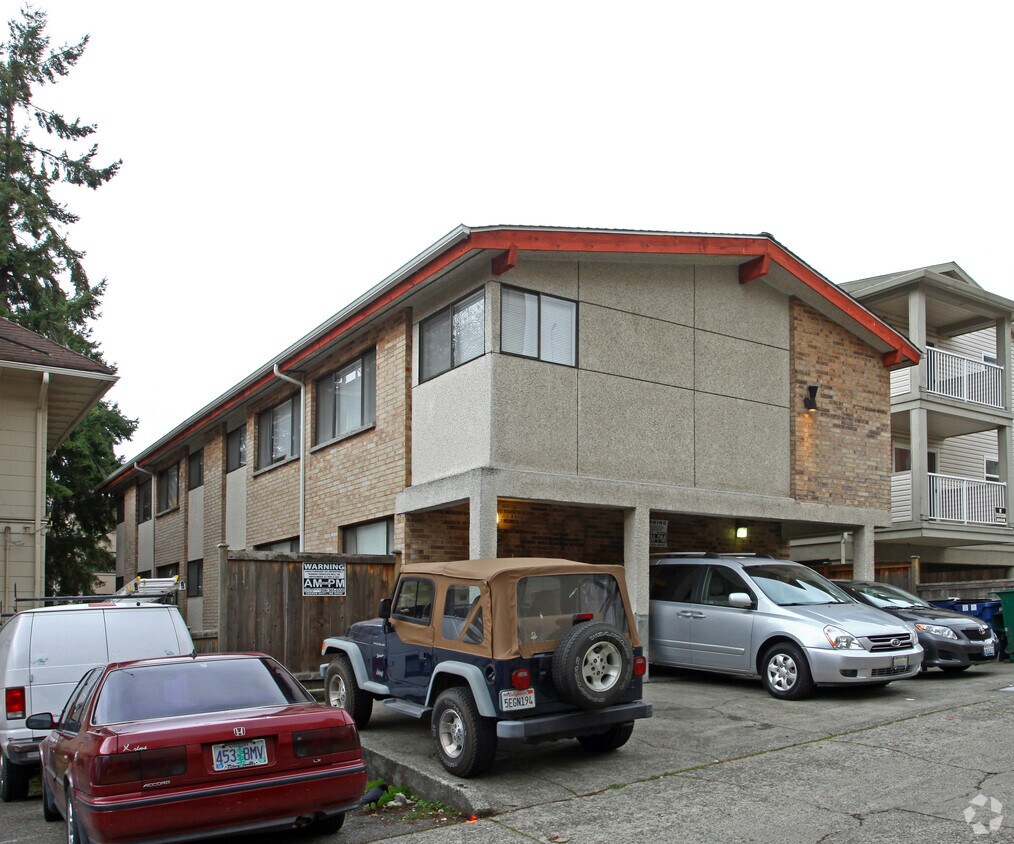 Foto del edificio - 4128 12th Ave NE