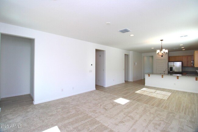 Building Photo - 8818 W Pasadena Ave