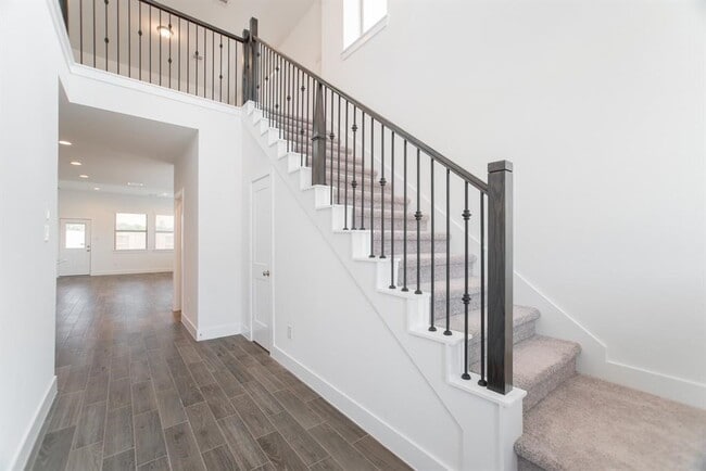 Building Photo - 17723 Tree of Heaven