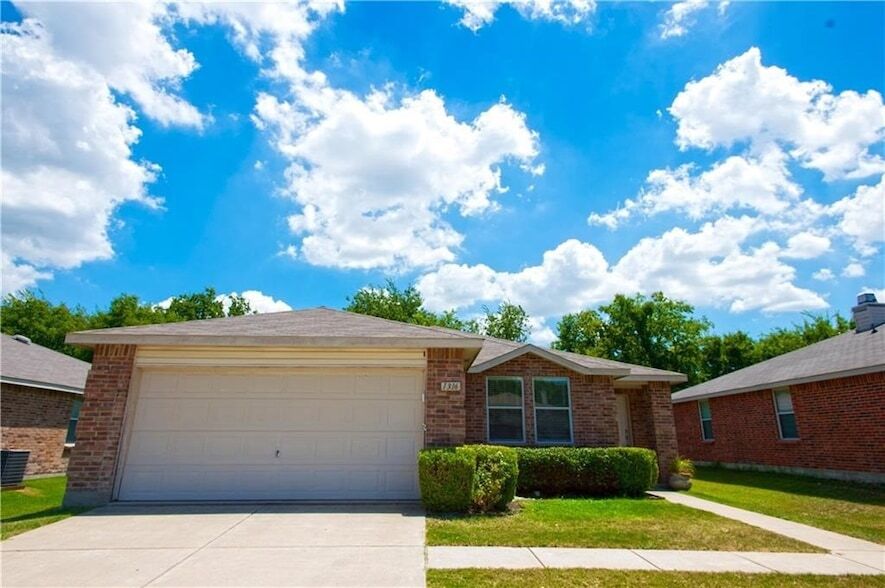 Primary Photo - 1316 Scenic Hills Dr