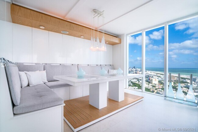 Foto del edificio - 1000 South Pointe Dr