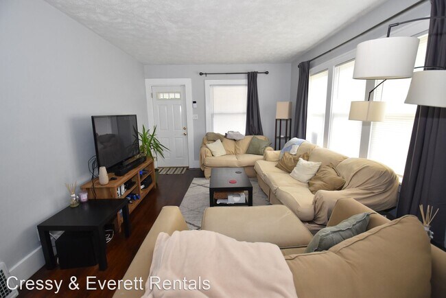 Foto del edificio - 2 br, 1 bath House - 525 N Sunnyside Ave.