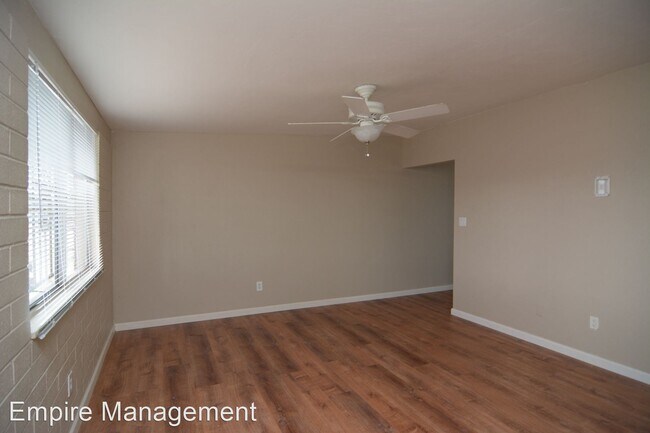 Building Photo - 3 br, 2 bath House - 3831 E Nebraska Strav...