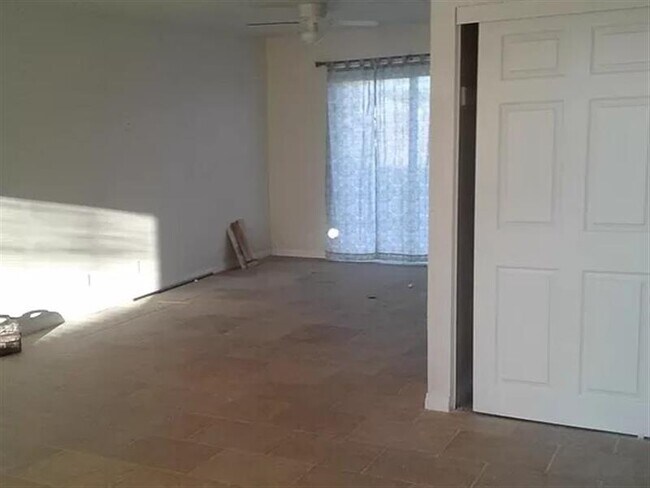 Building Photo - 20917 California City Blvd