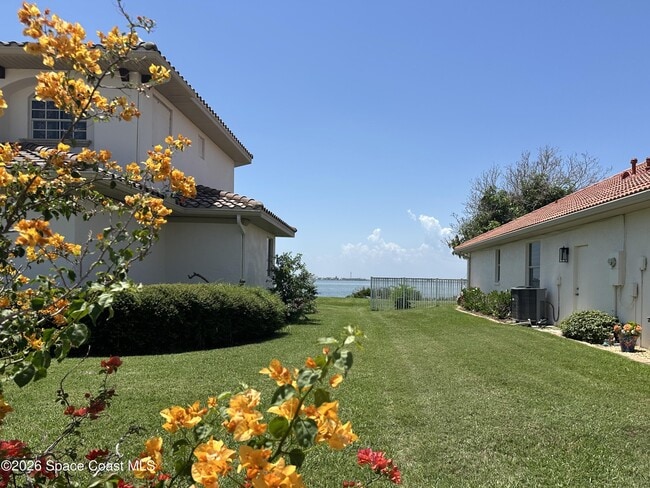Foto del edificio - 616 Manatee Bay Dr