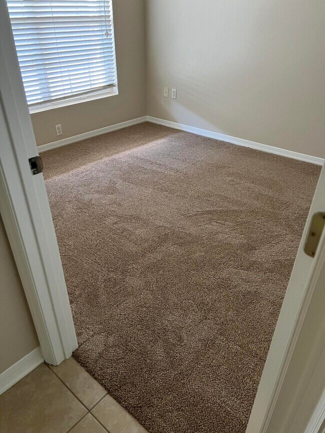 Building Photo - 4274 Calinda Ln