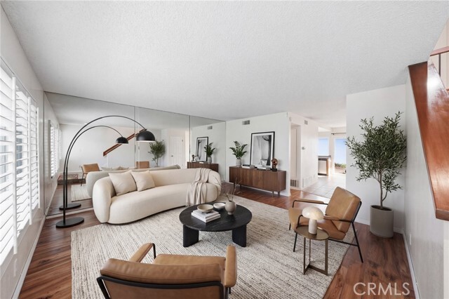 Foto del edificio - 12535 Pinegrove Ln