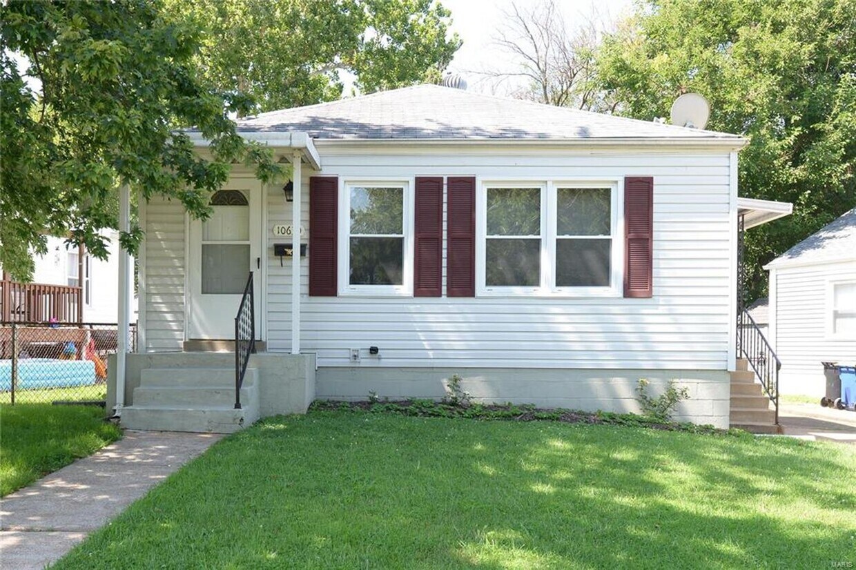 Foto principal - 10630 St Lawrence Ln