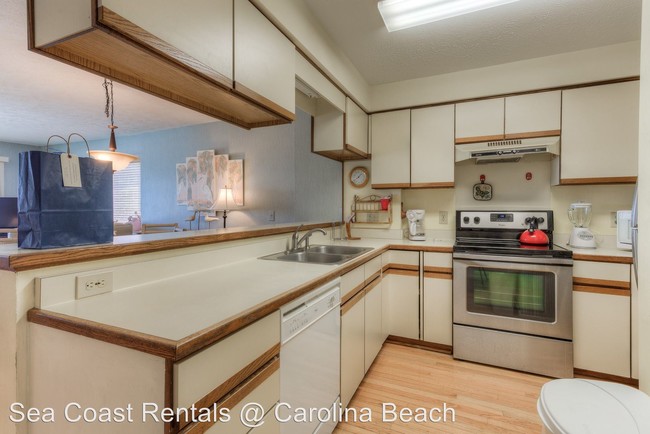 Building Photo - 1707 Sand Dollar Ct