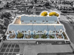 Building Photo - 1344 Park Ln