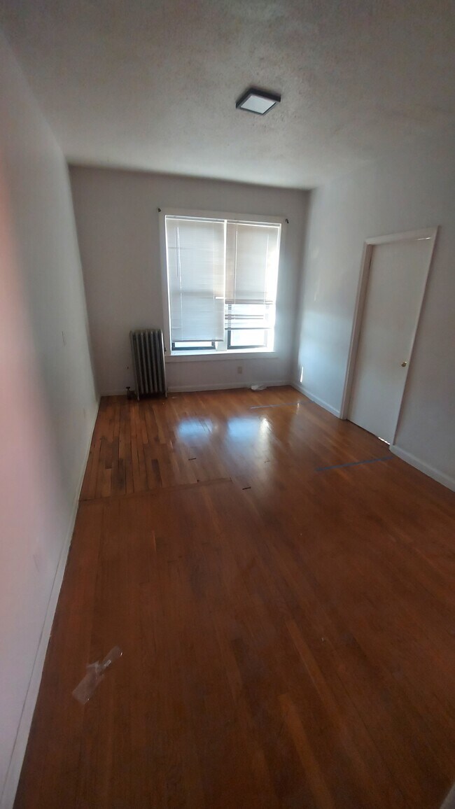 Foto del edificio - 349 New Lots Ave