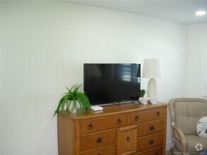 Building Photo - 7430 S Ocean Dr